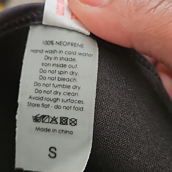 Triangl Swimsuit - Picture 10 of 10